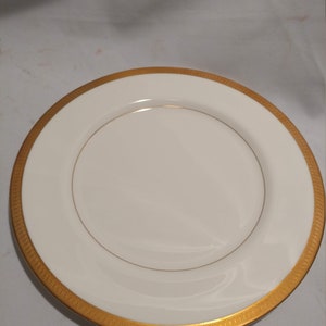FREE SHIPPING- Mikasa Bone China Narumi Japan 