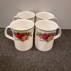 FREE SHIPPING-Set of Four Royal Albert-Old Country Roses Mugs-English