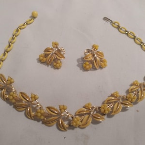 FREE SHIPPING- Sunny Yellow Gemstone & Rhinestone Necklace with Matching Clip-On Earrings.