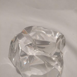 FREE SHIPPING Val St. Lambert Crystal Paperweight with Etched Reclining Lady. Beautiful Condition 3-3/4 Wide x 2-1/4 Tall image 2