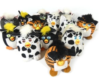 1 Furby vintage del giocattolo Happy Meal di McDonald's del 2000, da collezione di McDonalds
