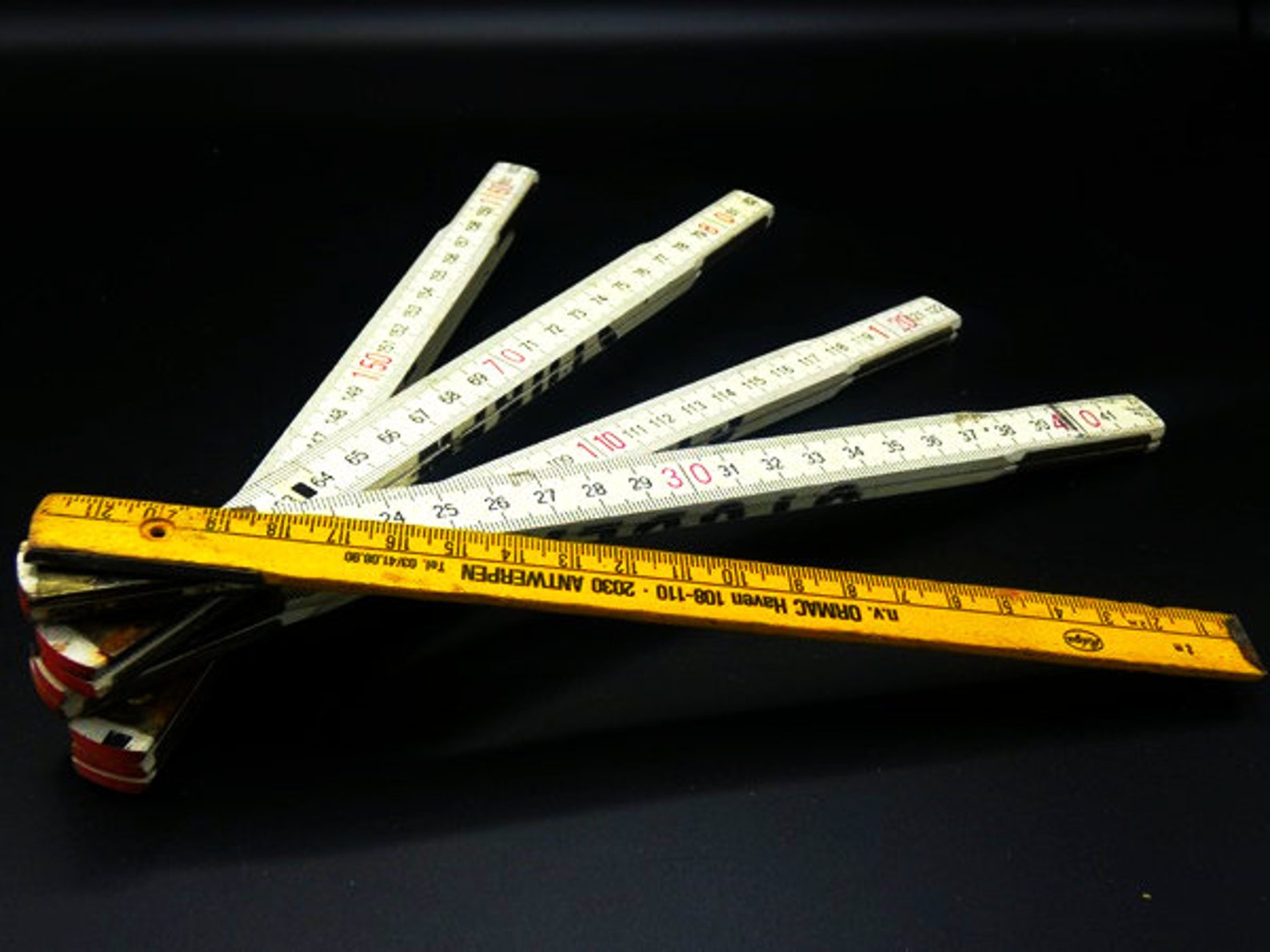 Vintage Wooden Carpenters Ruler 2M Yellow and White Wooden Etsy UK