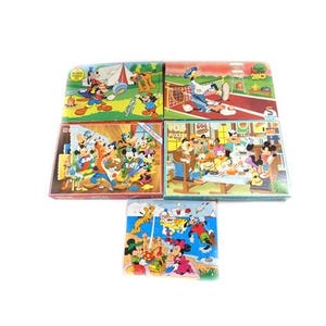 ウォルトディズニー　パズル　昭和　レトロ　ヴィンテージ　完成品　インテリア 1960年代のヴィンテージウォルトディズニーパズルミッキーマウス