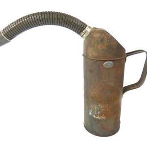 Vintage Rustic Oil Can Mechanic Collectors Gift Vintage Retro Design Man Cave Décor Flower Pot Gift Idea