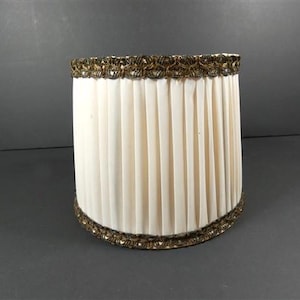 Vintage gebroken witte lampenkap mooie lampenkap