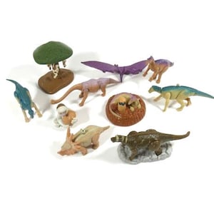 1 Vintage Walt Disney Dinosaur McDonald&#39;s Happy Meal Toy McDonalds Collectable Disney Toy 2000