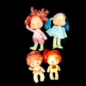 1 Vintage Strawberry Shortcake Doll Toy Figurine Raspberry Apple Blueberry