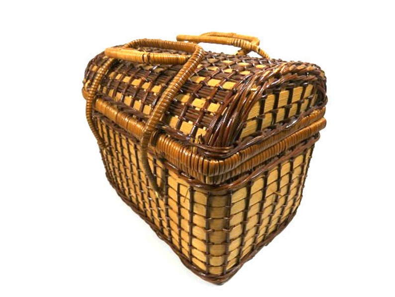 Big Vintage Wicker Handbag Vintage Wicker Bag Storage Bag Pick Nick Basket Wicker Travel Basket image 1