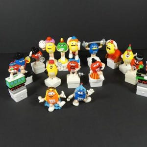 1 mini figurine M&M, personnages en chocolat Marc Inc