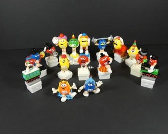 1 Mini M&M Figurine Chocolate Characters Marc Inc
