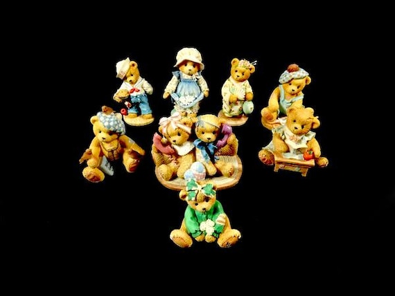 クマの置物 7体セット 7-72「レインボーローズとテディベア