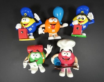 1 M&M Dispenser Pilot, Cook or Traveler Candy Dispenser Chocolate