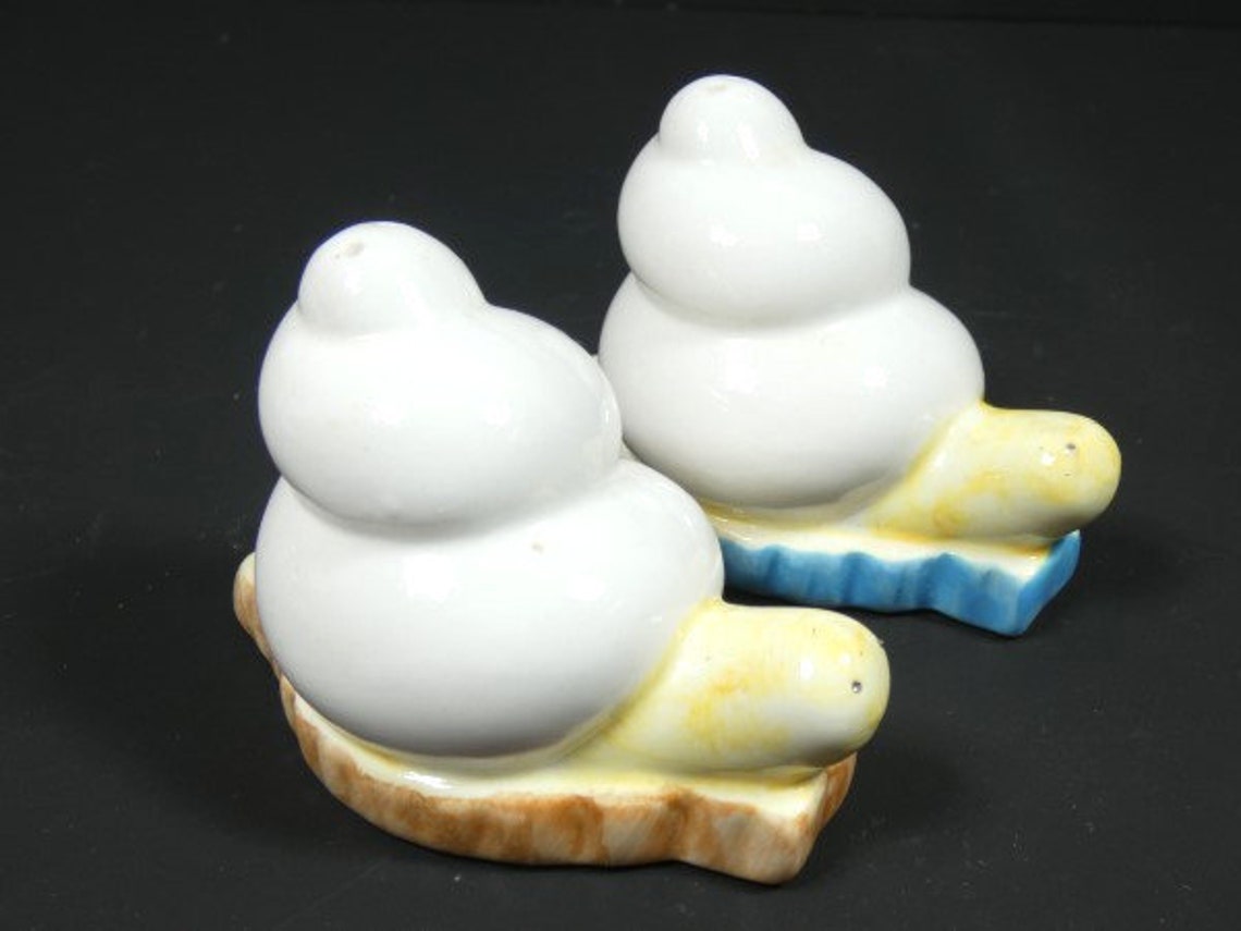 Snail Salt And Pepper Shaker Set Vintage Snails Ceramic Snail Etsy