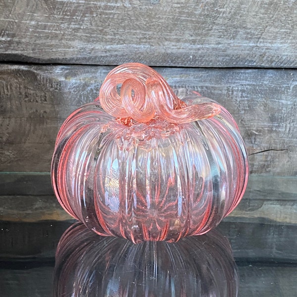 Glass Pumpkin 3759-68-B Walker&Bowes