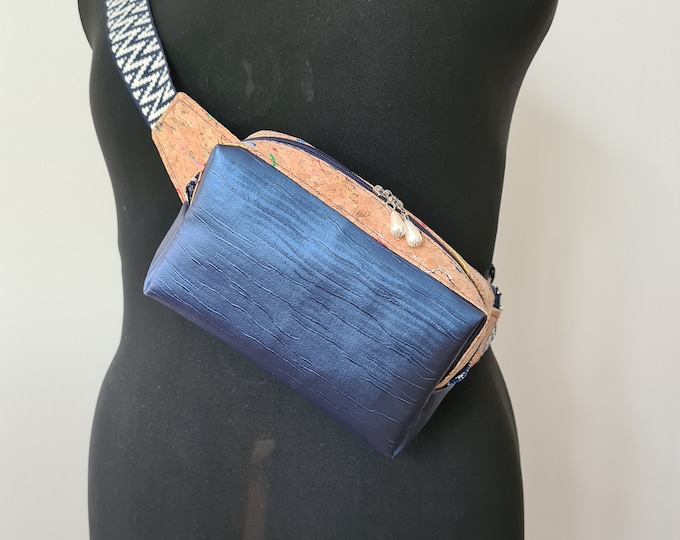 Belly/Crossbody bag, individual and self-sewn