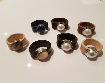 Leather ring with ring bead LR10-02