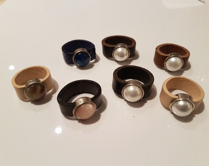 Leather ring with ring bead LR10-02