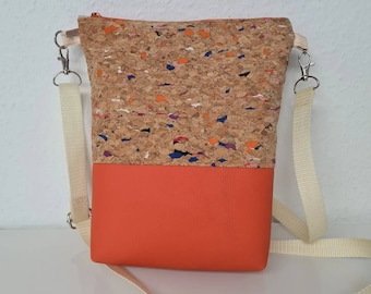 Crossbody bag with cork