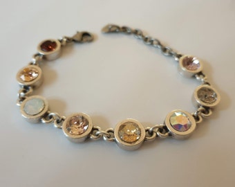 Armband mit Swarovski Steinen