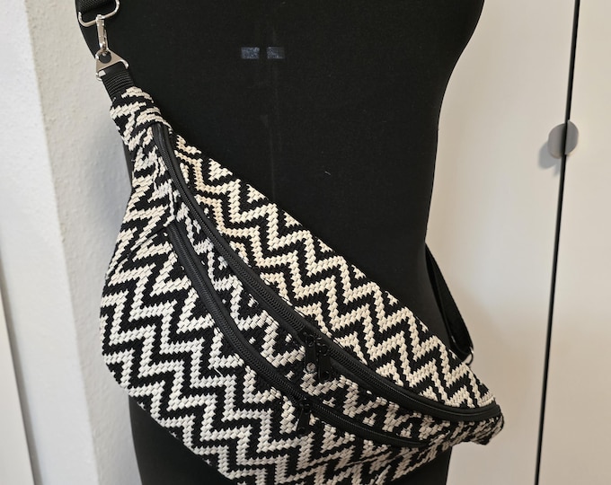 XL belly/crossbody bag, individually and self-sewn