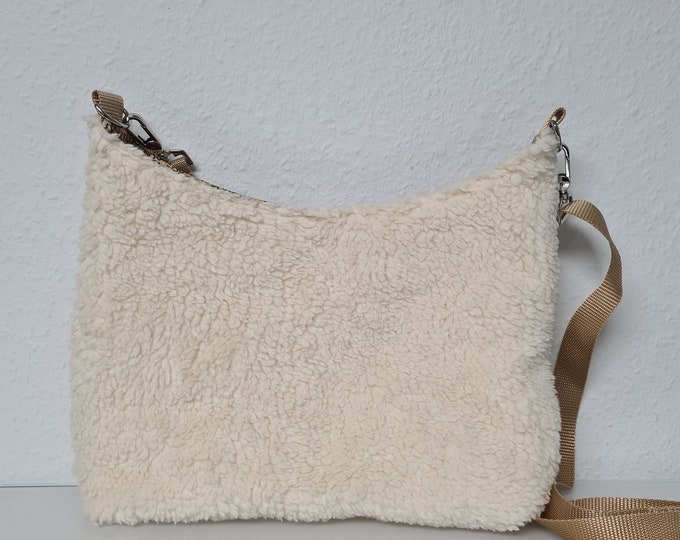 Plush bag - hobo bag made of teddy plush and imitation leather - individual - self-sewn