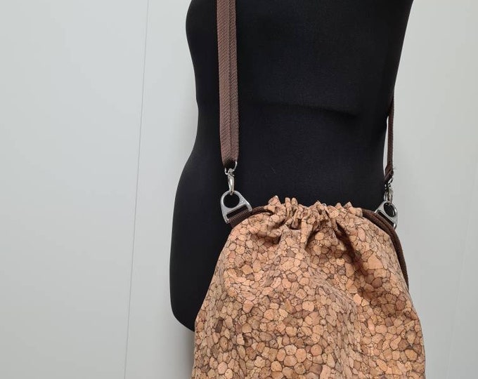 Custom-made bucket bag – handmade drawstring bag sewn according to your wishes