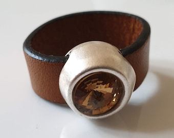 Leather ring with ring bead in different colors, sizes and ring beads