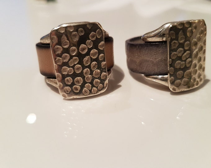 leather ring with hammered ring bead LR10-03