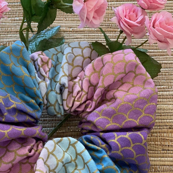OVERSIZED SCRUNCHIE SEA CHARM