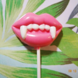 12 White Chocolate Vampire Lips teeth Lollipops Red gift photo prop boys Girls Unisex party favor Wedding Birthday Halloween image 2