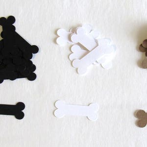 Nieuwe 1 "inch Puppy Dog Bone Wit Bruin Zwart confetti plakboek papier 100 die cut cardstock bruiloft baby douche verjaardag Puppy Party