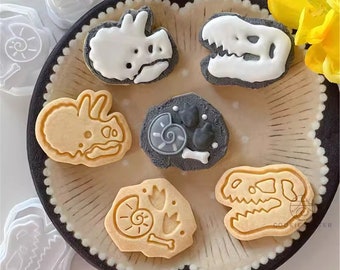 3 style set Dinosaur fossil Cookie cutter Biscuit Mold, Cookie Stamp, Kitchen Baking Pastry Bake ware Tool