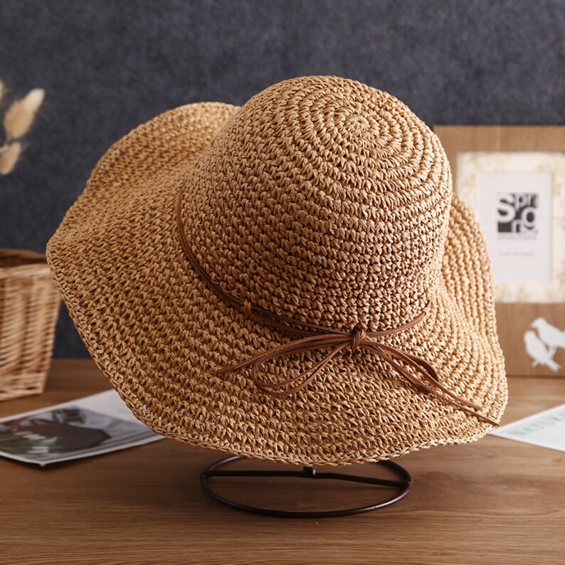 Folding Straw Hat , Wide Brim Floppy Summer Hats , woman Seaside Beach Hat, Sun hat image 1