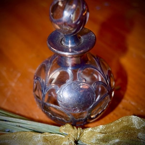 English Antique Crystal and Sterling Silver Perfume Bottle              Sku: C249