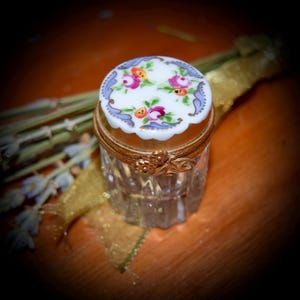 French Limoges Hand Painted Crystal Pot                                 Sku: L357
