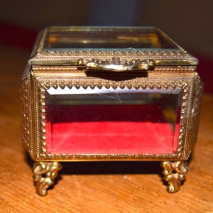 French Vintage Filigree Brass and Beveled Glass Jewelry Box With Hinged Lid       Sku: J031