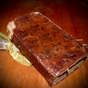French Antique Rare Book&quot; Confessions De S. Augustin&quot; c.1773        Sku: B011