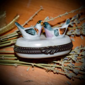 Limoges France Two Birds                                     Sku: L439