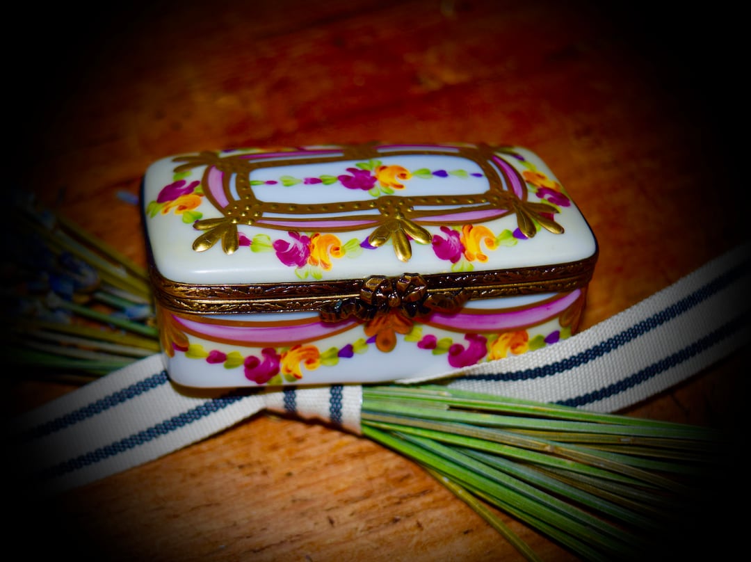 Vintage French Limoges Stamp Box Sku L308 Etsy