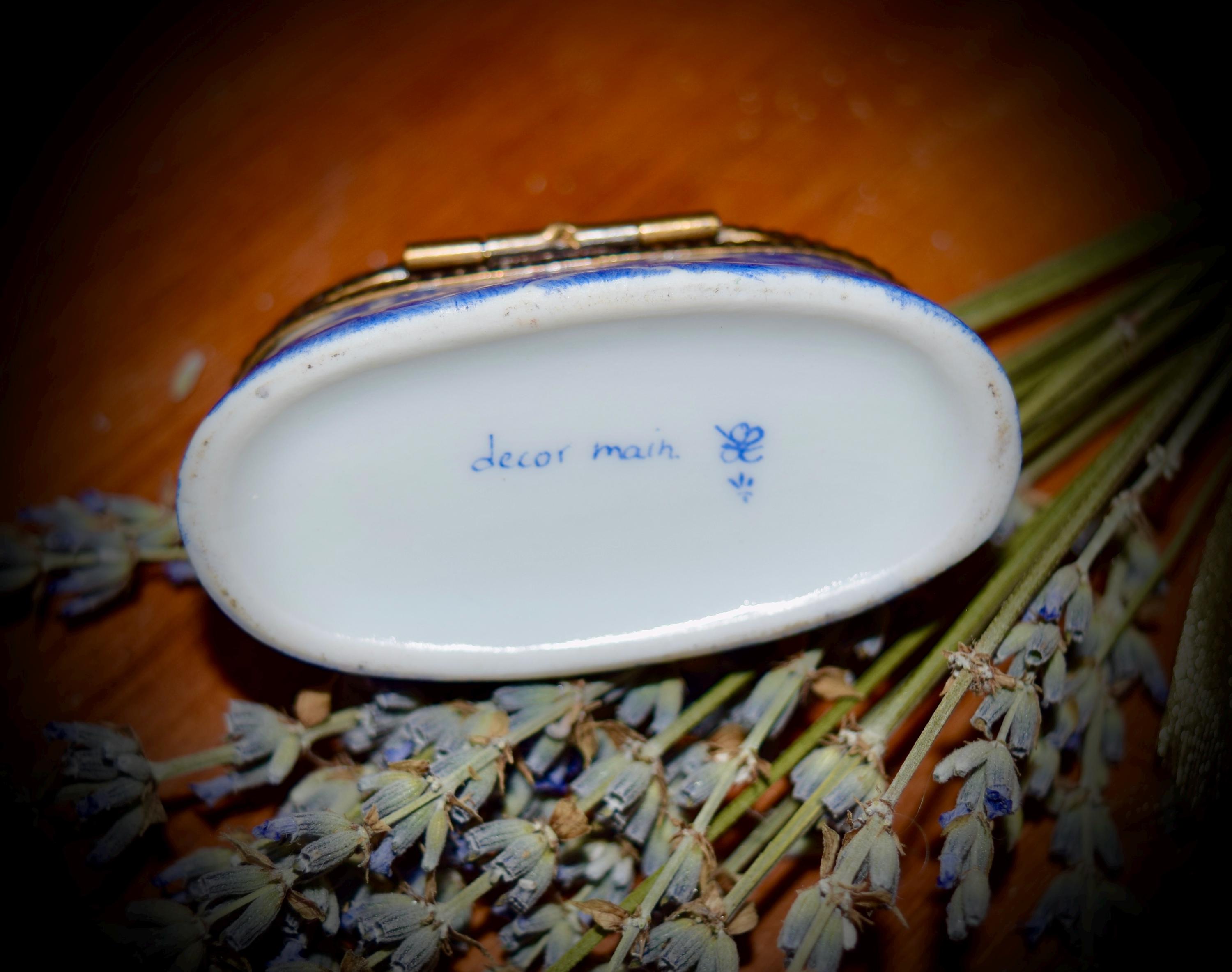 フランス製リモージュボックス ブルー＆ホワイト SKU: L360