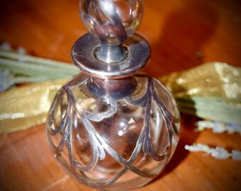 英国アンティーククリスタルとスターリングシルバーの香水瓶 SKU: C249