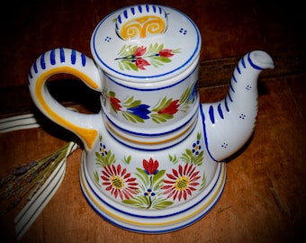 Henriot Quimper Ceramic Coffee/ Tea Pot                Sku: C504