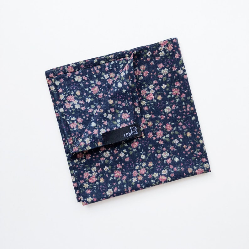Men/'s Handkerchief Oliver Ditsy Floral Pocket Square
