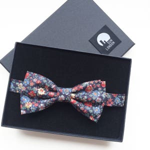 Soho Floral Blue Men's Bow Tie image 2