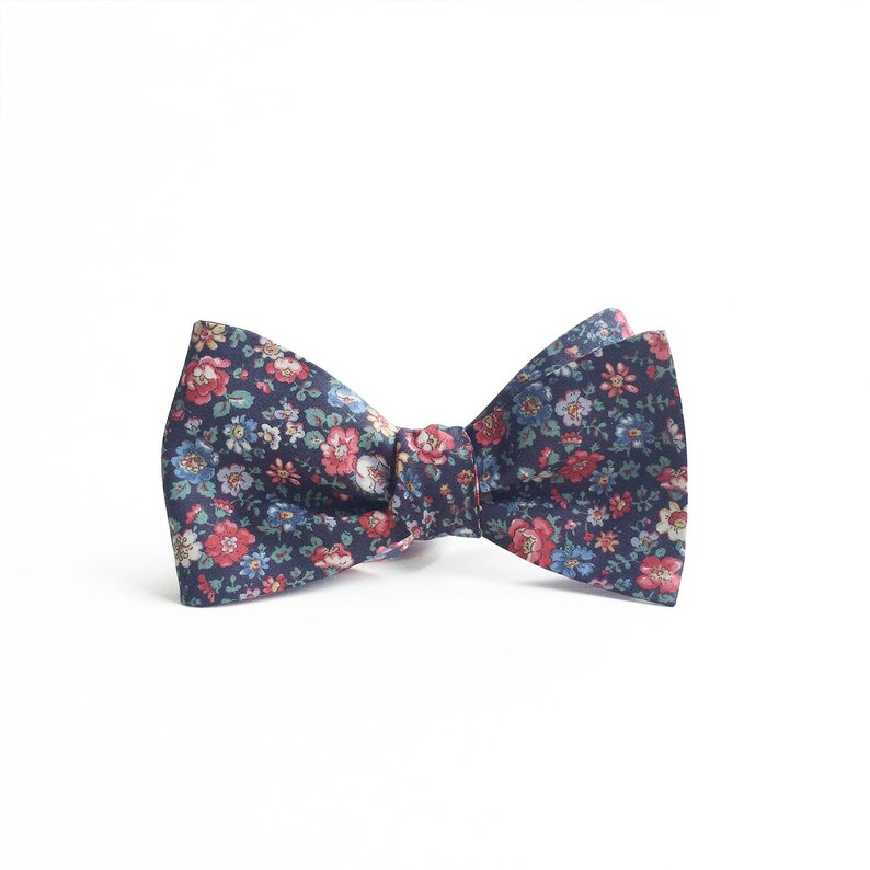 Soho Floral Blue Men's Bow Tie image 1