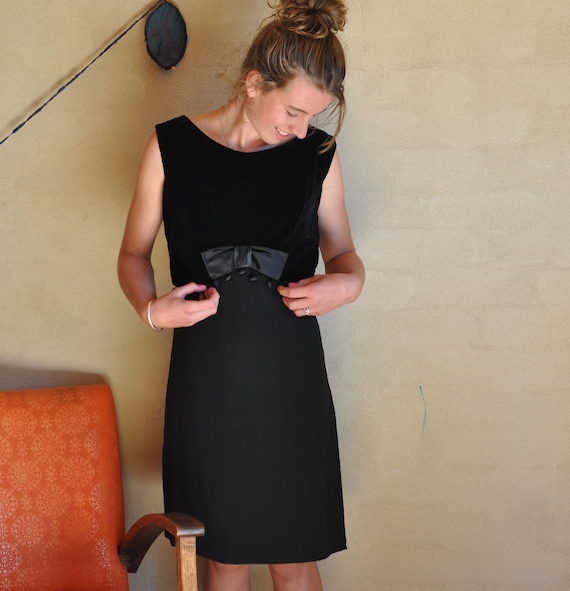 Vintage velvet formal cocktail dress