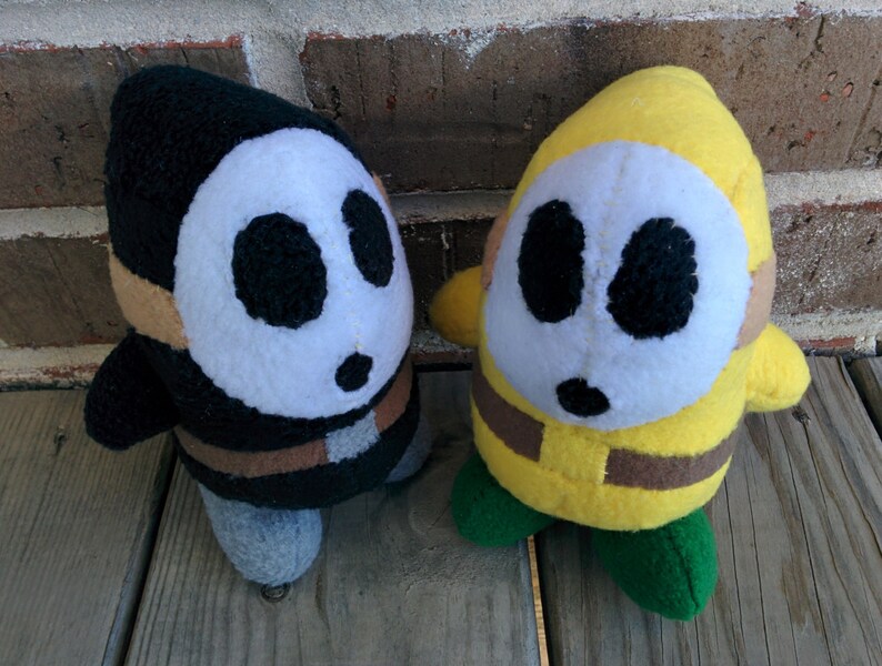 Many Colors! Shy Guy Plushie