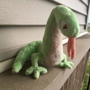 Snecko Plushie!