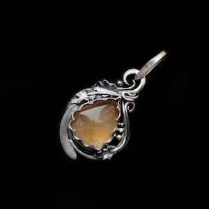 Wire wrapped silver pendant with Citrine, Wire wrap Floral necklace Art nouveau Wire jewelry Elven Fantasy Yellow stone, november birthstone