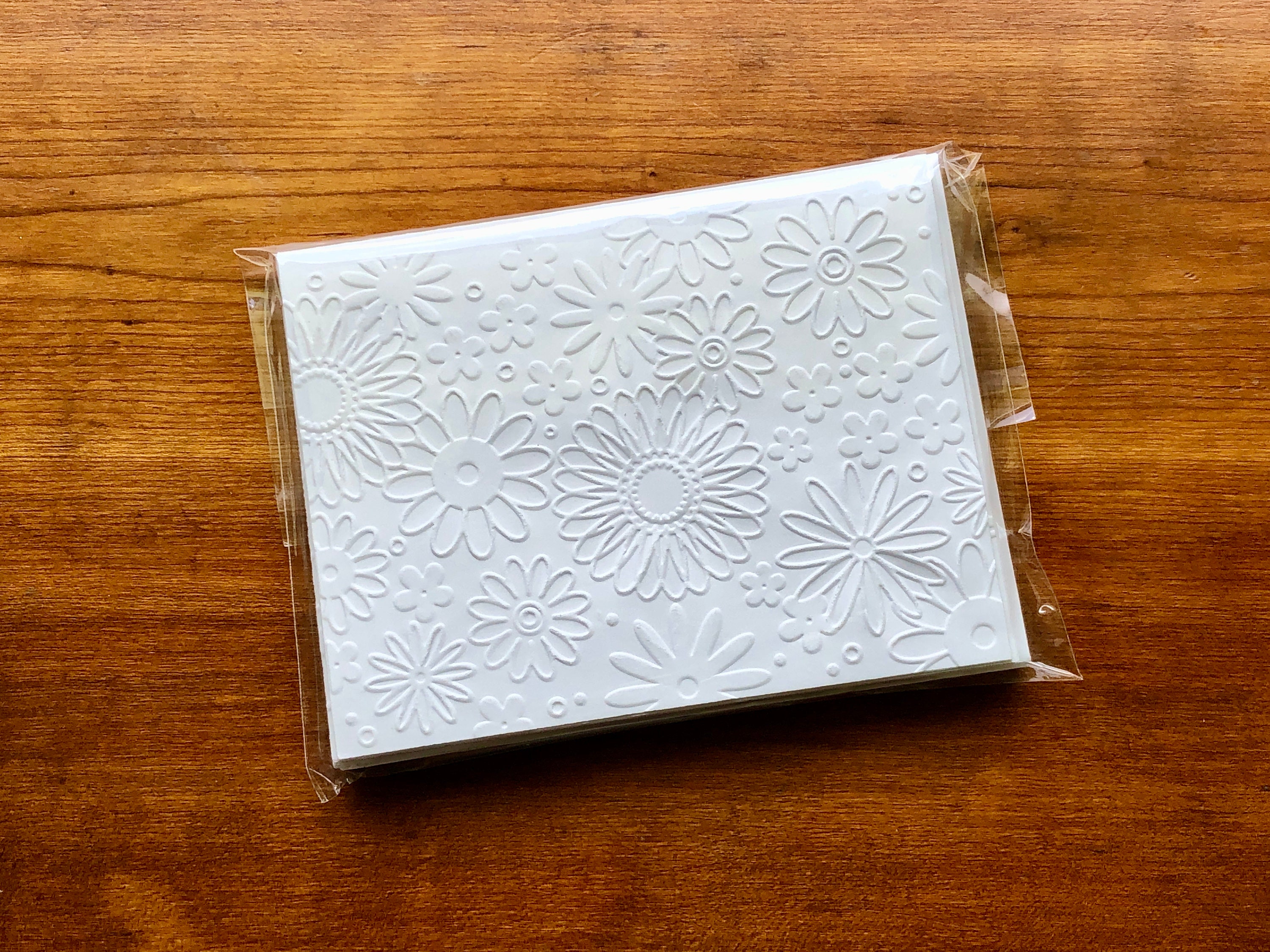 8 3D White Embossed Daisy Cards, Floral Note Card Set, Blank Botanical ...